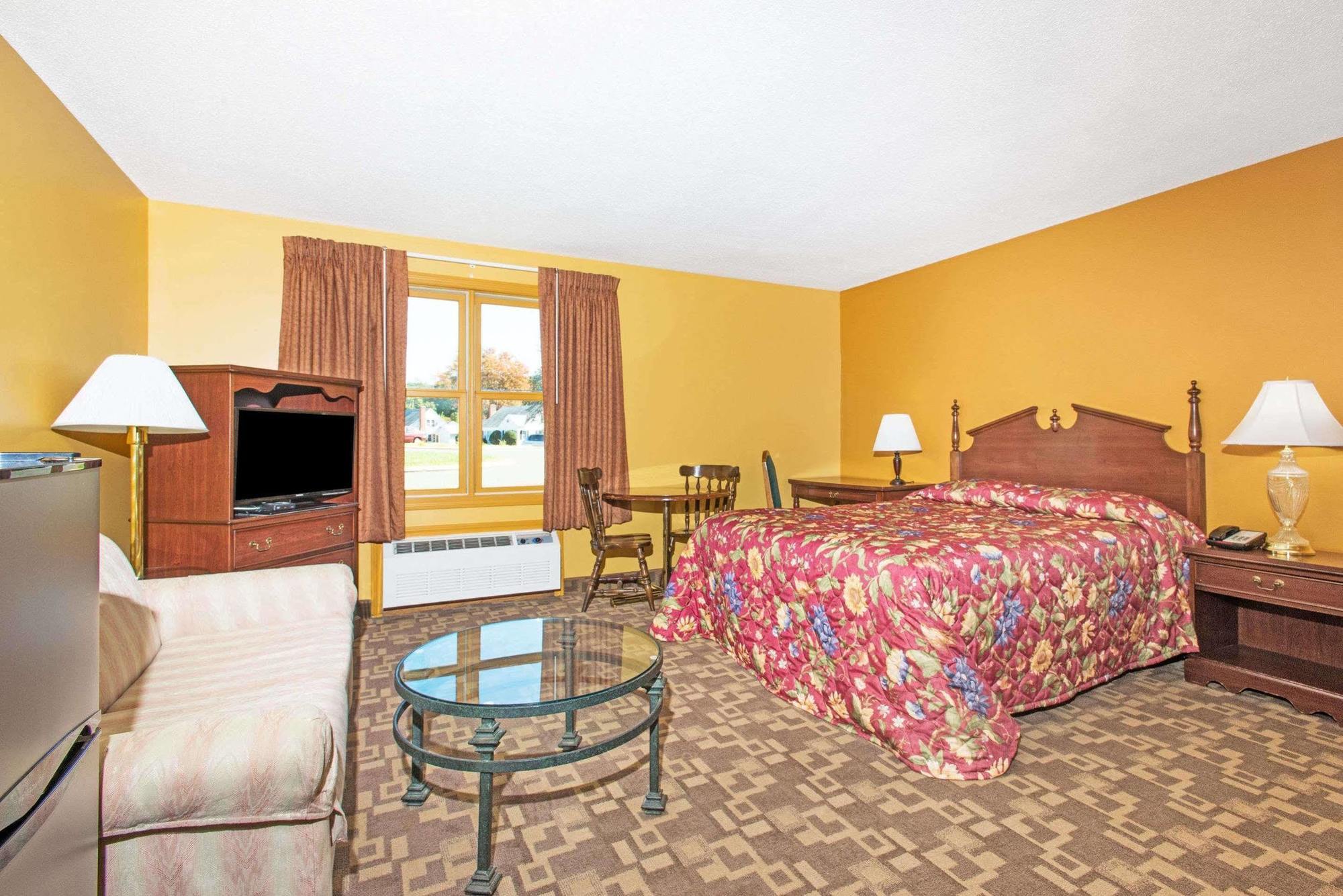 Knights Inn Hadley Εξωτερικό φωτογραφία